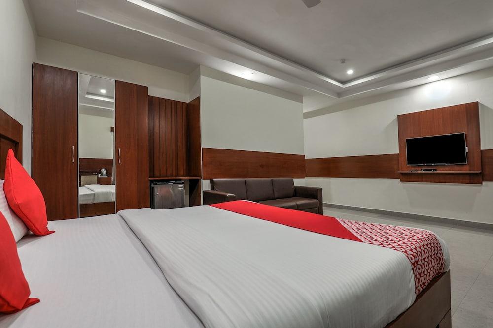 Treebo Trend Hotel Jp Plaza Nampally Hyderabad Ngoại thất bức ảnh