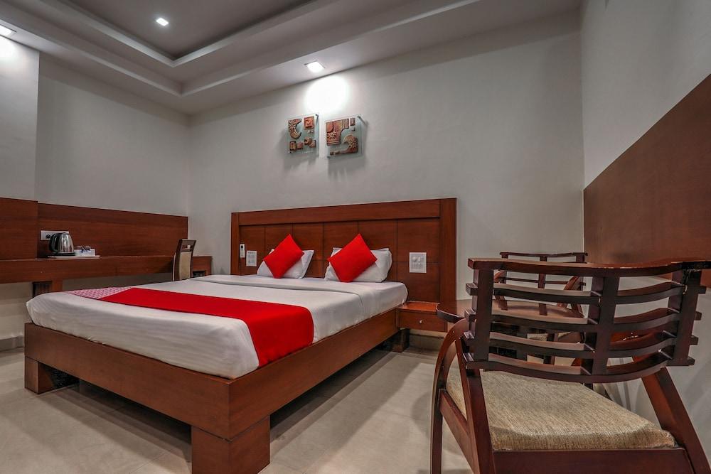 Treebo Trend Hotel Jp Plaza Nampally Hyderabad Ngoại thất bức ảnh