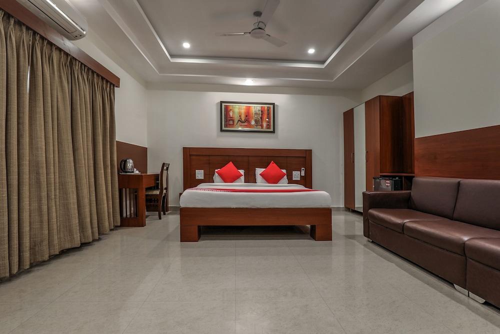 Treebo Trend Hotel Jp Plaza Nampally Hyderabad Ngoại thất bức ảnh