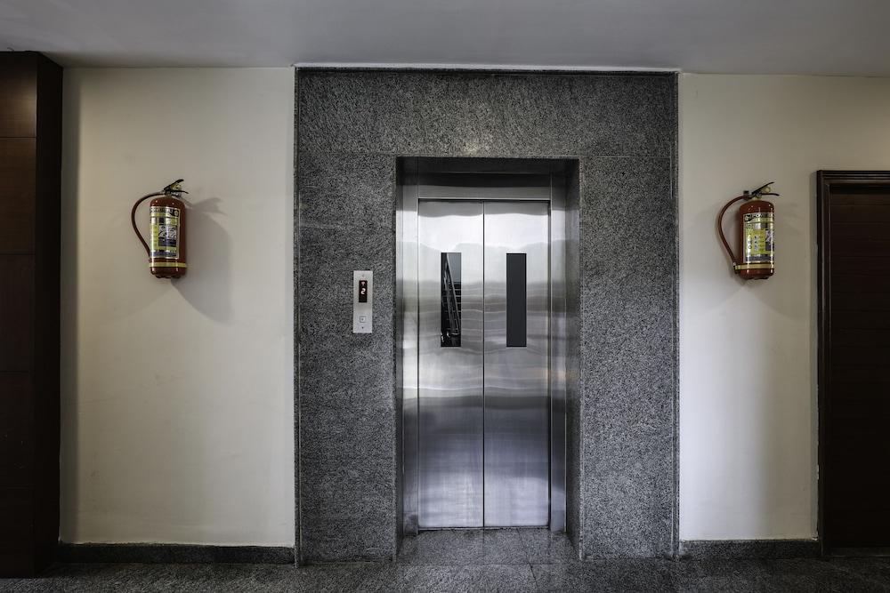 Treebo Trend Hotel Jp Plaza Nampally Hyderabad Ngoại thất bức ảnh
