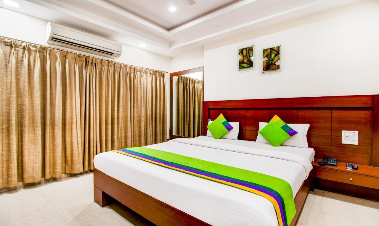 Treebo Trend Hotel Jp Plaza Nampally Hyderabad Ngoại thất bức ảnh