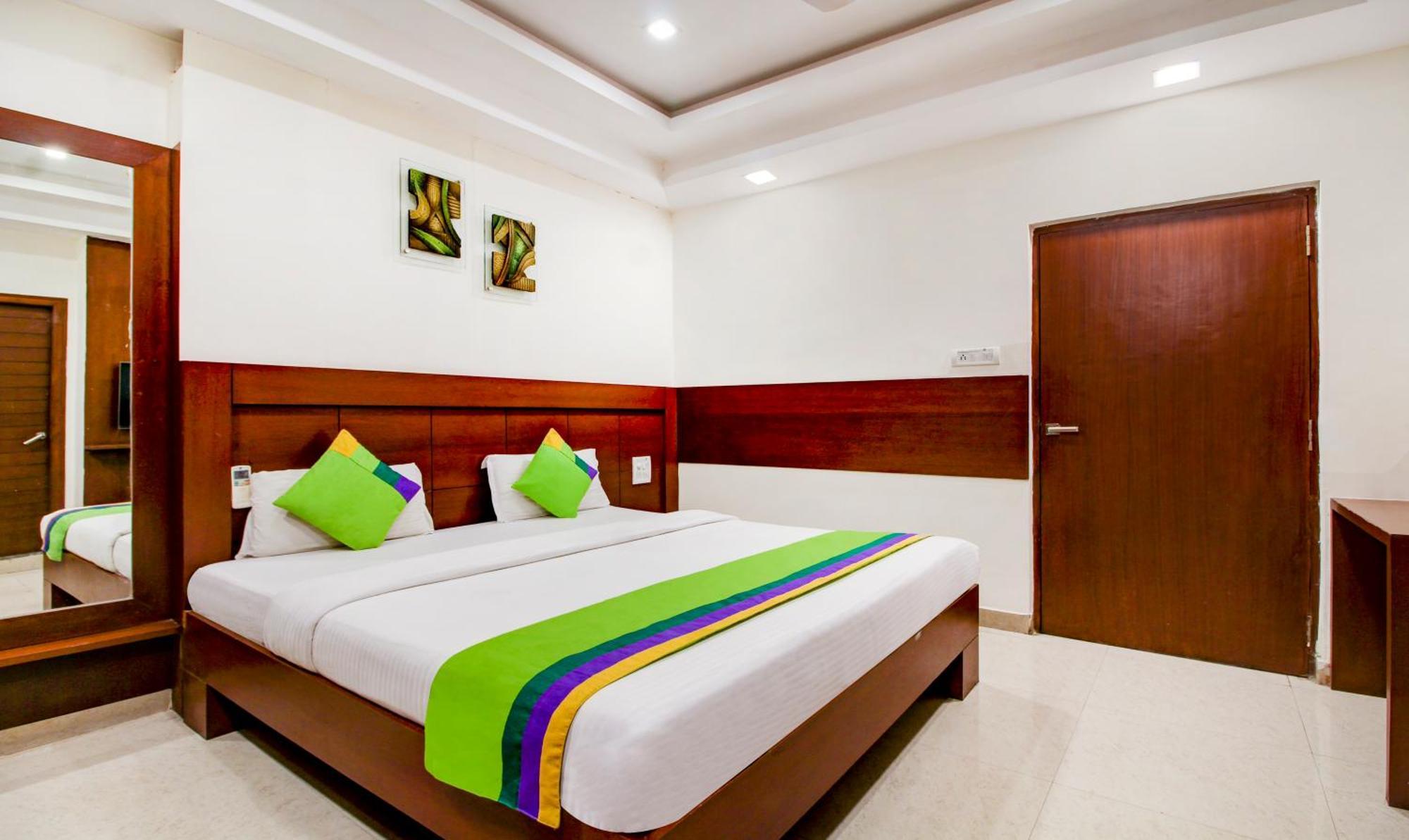 Treebo Trend Hotel Jp Plaza Nampally Hyderabad Ngoại thất bức ảnh