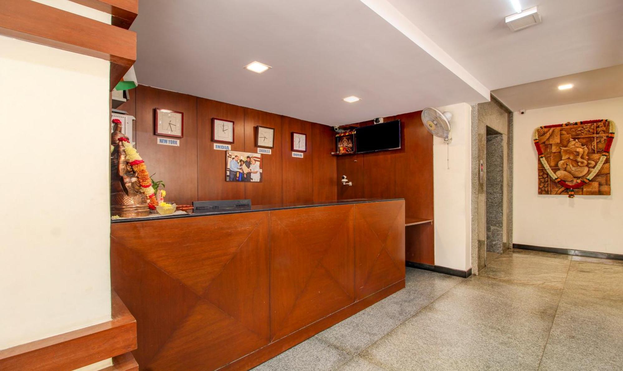 Treebo Trend Hotel Jp Plaza Nampally Hyderabad Ngoại thất bức ảnh