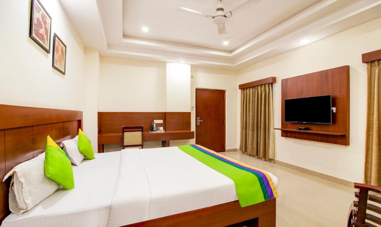 Treebo Trend Hotel Jp Plaza Nampally Hyderabad Ngoại thất bức ảnh