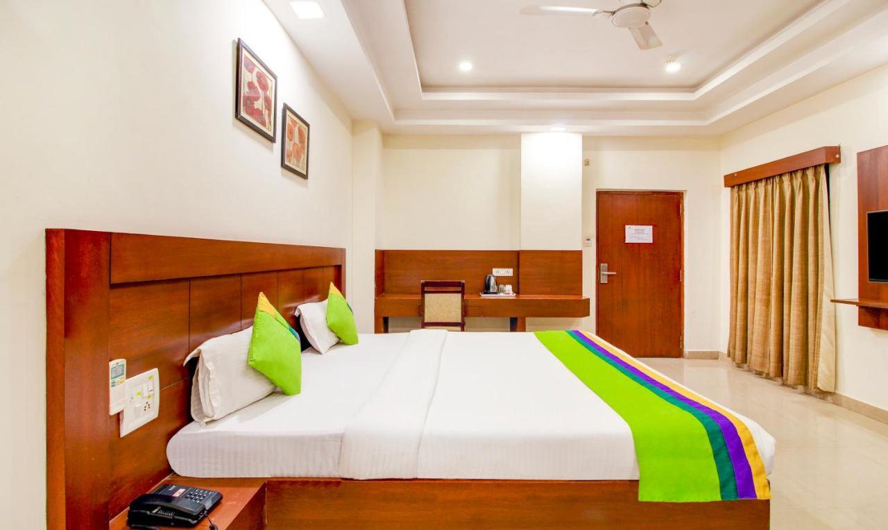 Treebo Trend Hotel Jp Plaza Nampally Hyderabad Ngoại thất bức ảnh