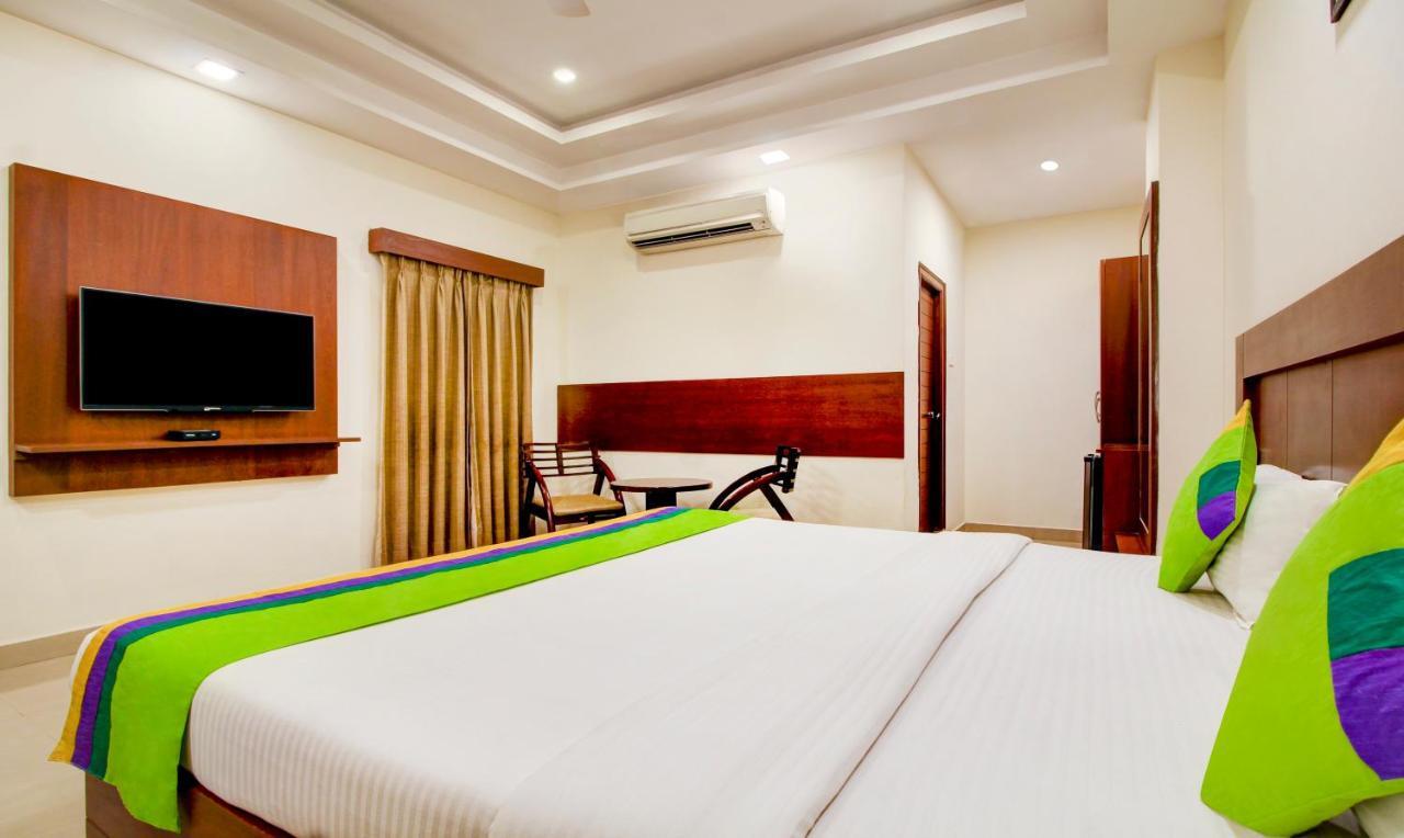Treebo Trend Hotel Jp Plaza Nampally Hyderabad Ngoại thất bức ảnh
