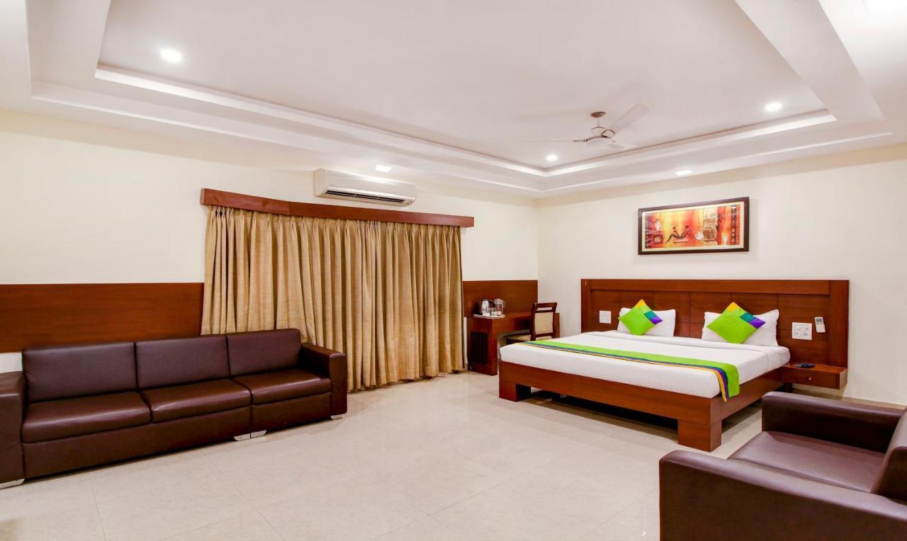 Treebo Trend Hotel Jp Plaza Nampally Hyderabad Ngoại thất bức ảnh