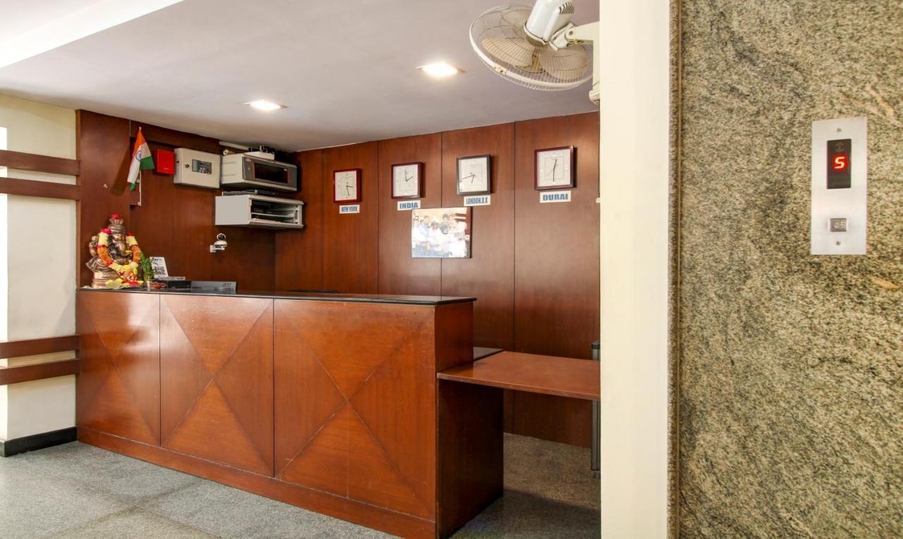 Treebo Trend Hotel Jp Plaza Nampally Hyderabad Ngoại thất bức ảnh